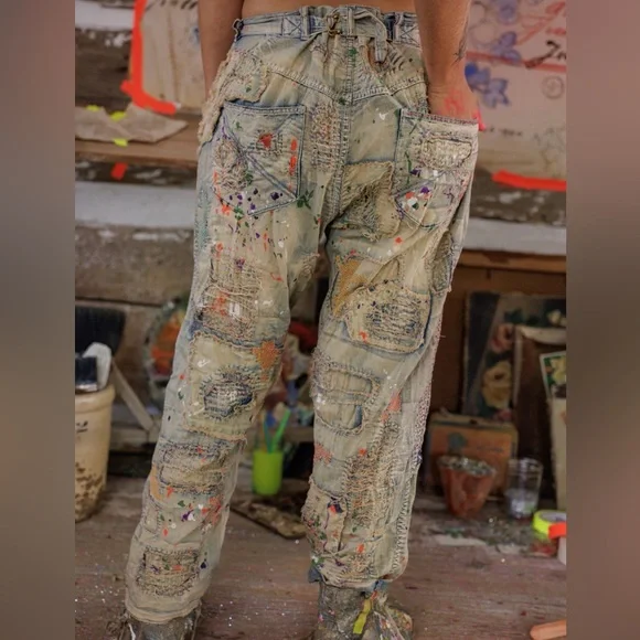 Magnolia Pearl Jeans - Picture 2 of 5